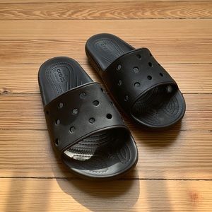 Crocs Classic Slides - Black